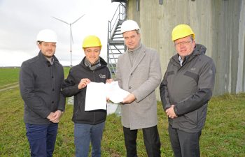 Qualitas-Energy-wirbt-gemeinsam-mit-dem-sachsischen-Staatsministerium-fur-die-Windenergie